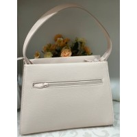 Жіноча класична сумка з еко-шкіри молочного кольору 32191