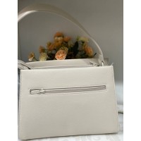 Жіноча класична сумка з еко-шкіри бежевого кольору 32192