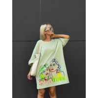 Бавовняна сукня-футболка з малюнком фiсташкового кольору 32214