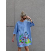 Бавовняна сукня-футболка з малюнком блакитного кольору 32217