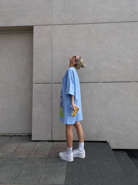 Хлопковое платье-футболка с рисунком голубого цвета 32217