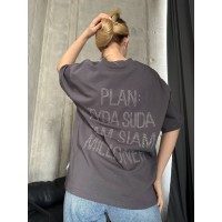 Стильна футболка з написом на спині зі страз графiтового кольору 32219