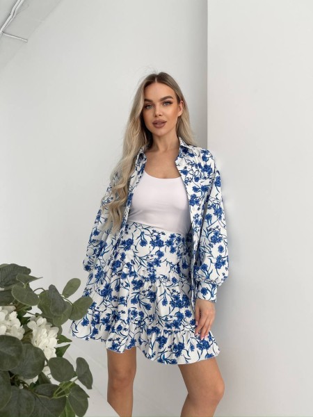 Жіночий бавовняний костюм у квітку синього кольору 32226