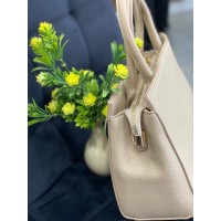 Женская  классическая сумка из эко-кожи молочного цвета 32237