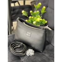 Жіноча сумка через плече із еко-шкіри чорного кольору 32240