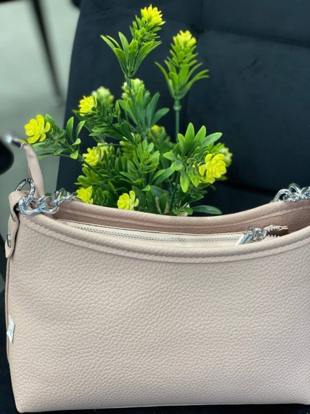 Жіноча сумка через плече із еко-шкіри молочного кольору 32242