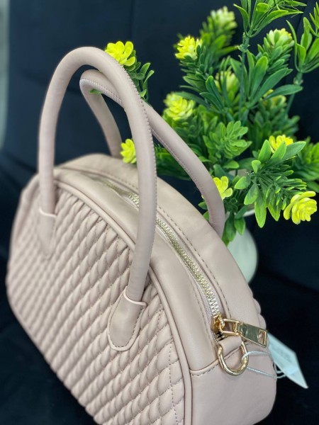 Жіноча сумка крос-боді з еко-шкіри пудрового кольору 32271