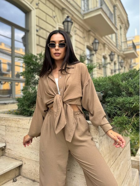 Жіночий легкий прогулянковий костюм кавового кольору 32278