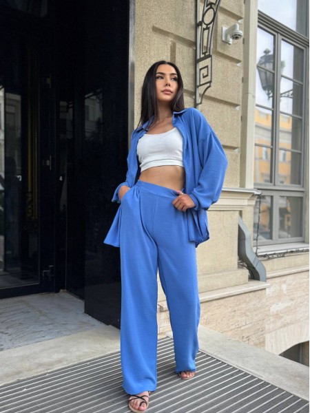 Жіночий легкий прогулянковий костюм свiтло-синього кольору 32282