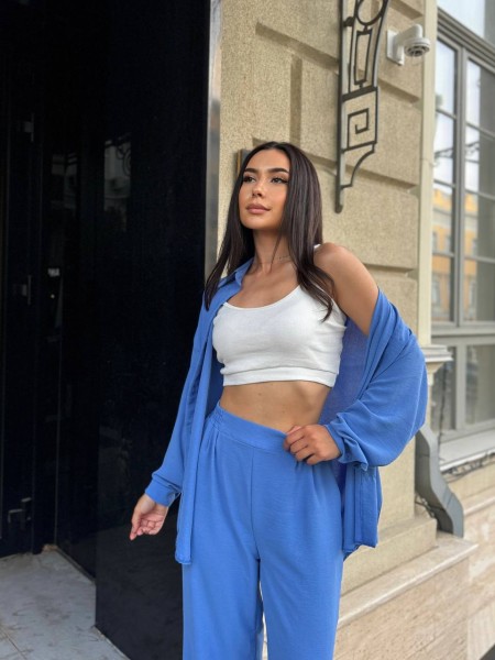 Жіночий легкий прогулянковий костюм свiтло-синього кольору 32282