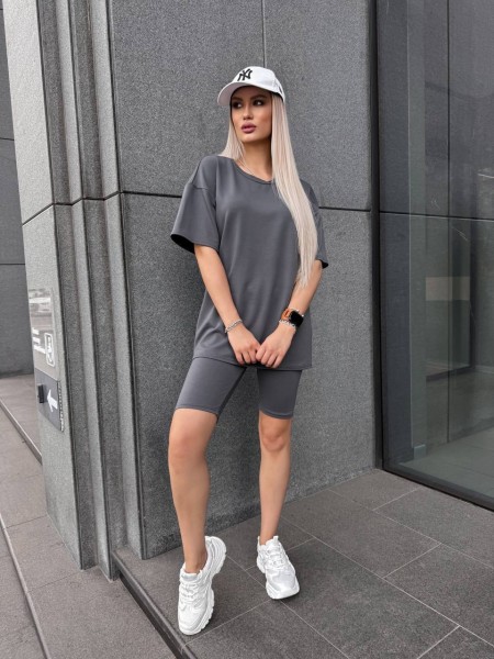 Женский спортивный комплект футболка+велосипедки графитового цвета 32289