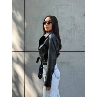 Жіноча косуха з еко-шкіри на підкладці чорного кольору 32310