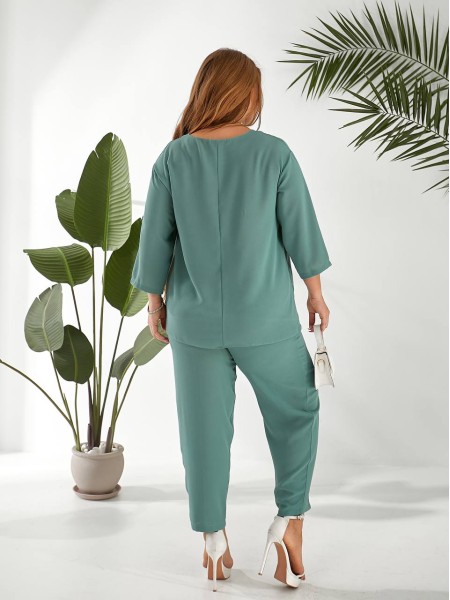 Жіночий прогулянковий костюм фiсташкового кольору 32325