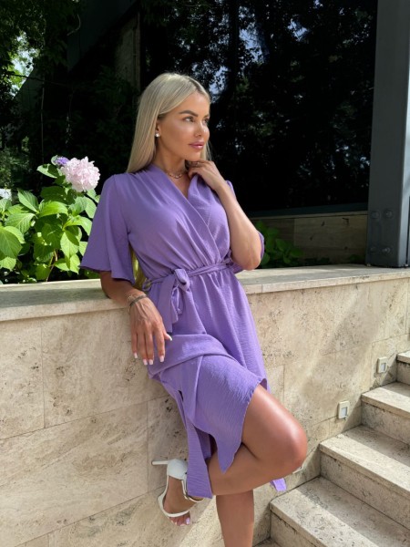 Легкое платье на запах с поясом лавандового цвета 32329