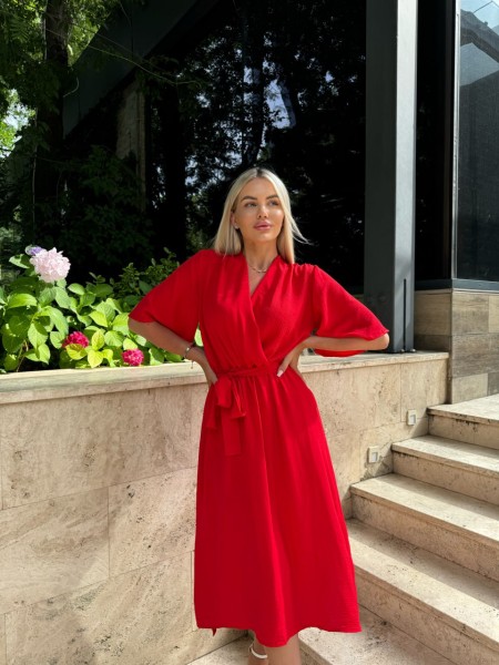 Легкое платье на запах с поясом красного цвета 32333