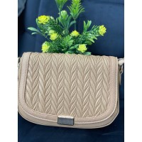 Женская сумка кросс-боди на кнопке из эко-кожи кофейного цвета 32357