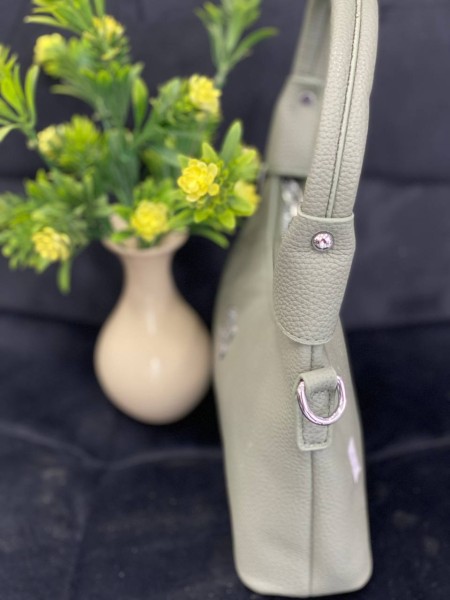 Жіноча сумка-багет з пористої еко-шкіри оливкового кольору 32371