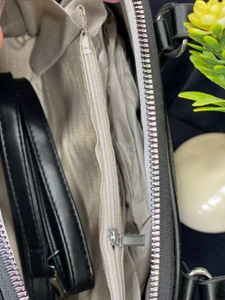 Жіноча маленька комбінована сумка з еко-шкіри чорного кольору 32375