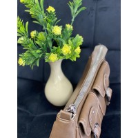 Жіноча брутальна сумка с карманами з еко-шкіри кавового кольору 32379