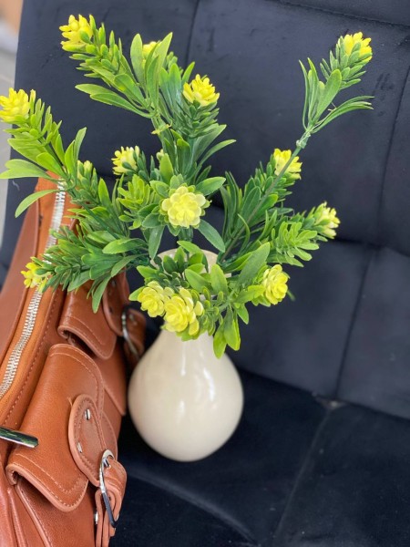 Жіноча брутальна сумка с карманами з еко-шкіри коричневого кольору 32380