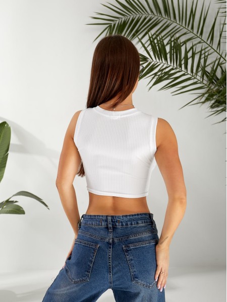 Базовий жіночий топ у рубчик з вишивкою бiлого кольору 32407