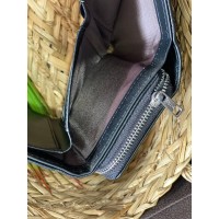 Жіночий компактний гаманець із пористої еко-шкіри чорного кольору 32420