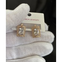 Сережки з великим каменем англійський замок золотого кольору 32427