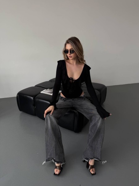 Жіночий бодi з воланами на зав'язках чорного кольору 32431