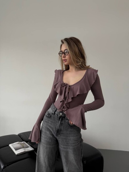 Жіночий бодi з воланами на зав'язках кавового кольору 32432