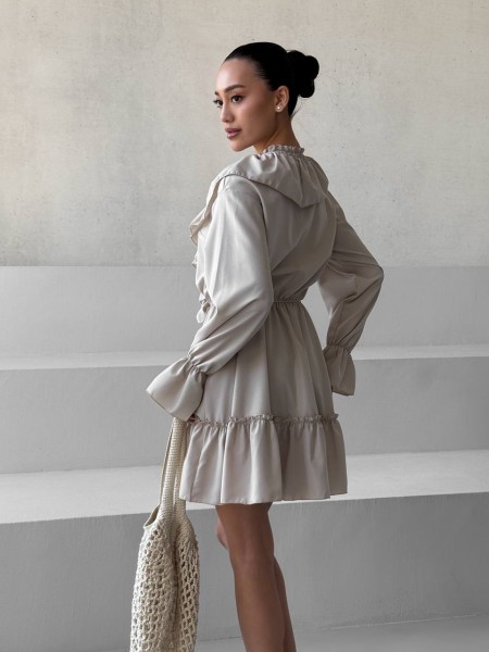 Легкое платье клеш с воланами бежевого цвета 32439