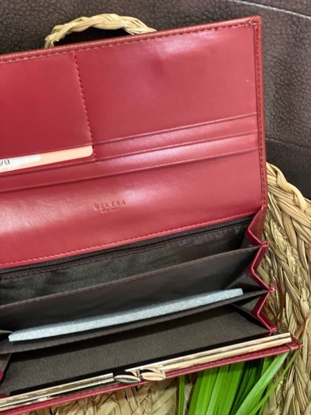 Жіночий гаманець з гладкою еко-шкіри бордового кольору 32476