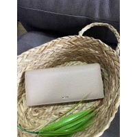 Жіночий гаманець з гладкою еко-шкіри бежевого кольору 32489