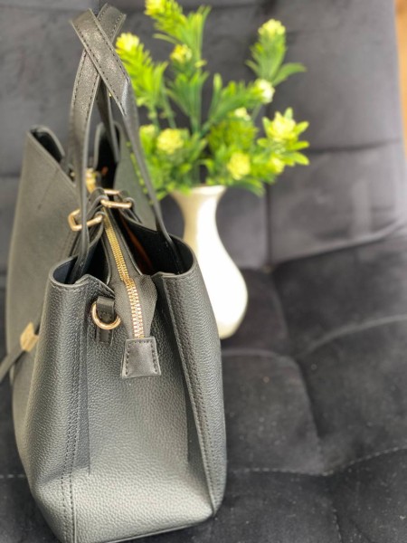 Жіноча брутальна сумка шопер із еко-шкіри чорного кольору 32495