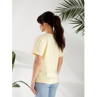 Базовая женская футболка с рисунком желтого цвета 32523
