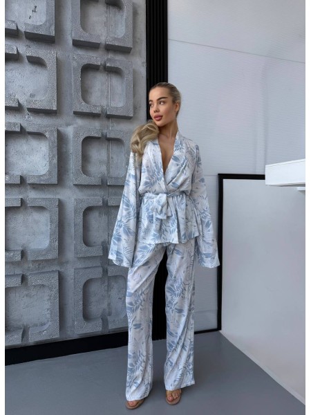 Жіночий лляний костюм c кімоно блакитного кольору 32541