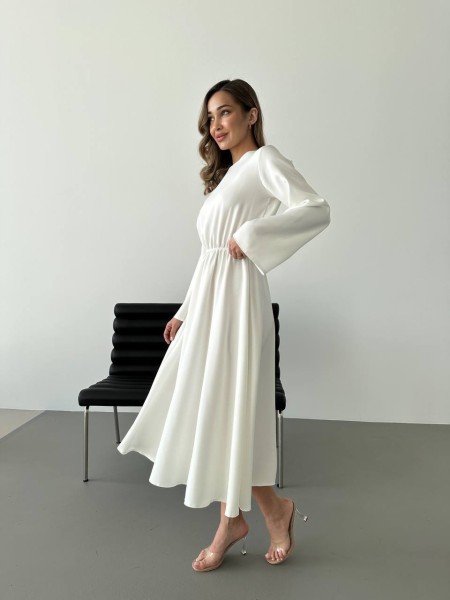 Легкое платье миди с открытой спинкой молочного цвета 32558