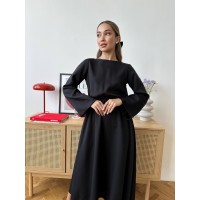 Легка сукня міді з відкритою спинкою чорного кольору 32559