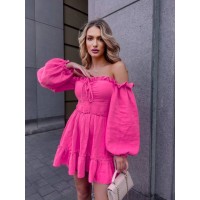Муслинова сукня міні з рюшами малинового кольору 32569