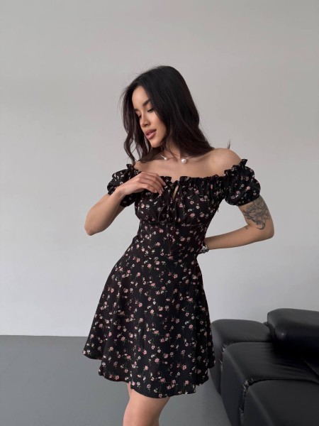 Легкое платье мини с разрезом черного цвета 32582