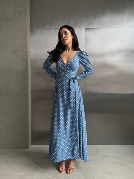 Легка сукня максі на запах у горох блакитного кольору 32589