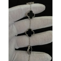 Браслет Конюшина срібного кольору замок карабін 32608