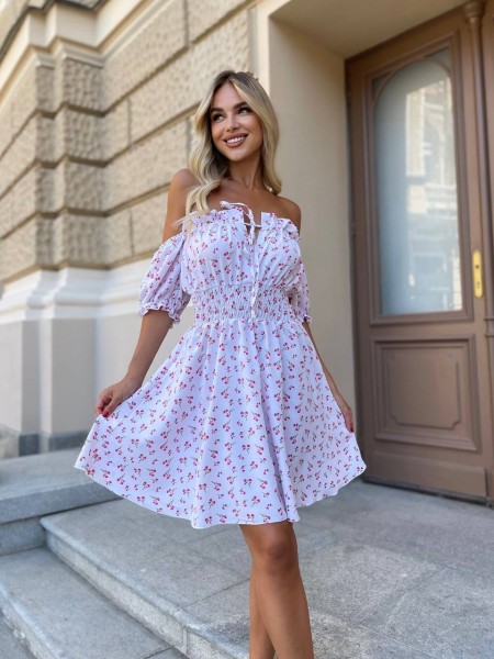 Легка літня сукня міні на резинці в рожеву квітку молочного кольору 32641