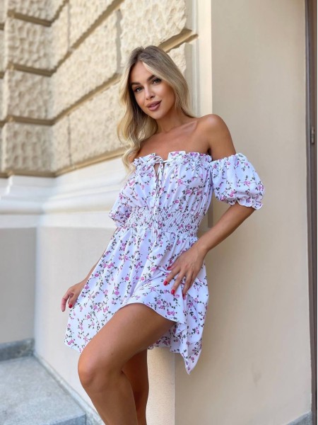 Легка літня сукня міні на резинці в пудрову квітку молочного кольору 32642