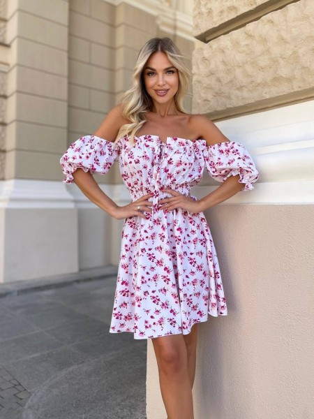 Легка літня сукня міні на резинці в квітку рожевого кольору 32646