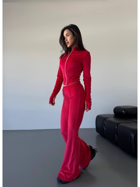 Велюровий жіночий костюм червоного кольору 32671