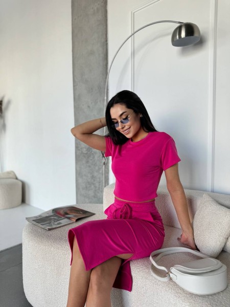 Жіночий повсякденний костюм (футболка+спiдниця) малинового кольору 32675