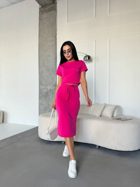 Жіночий повсякденний костюм (футболка+спiдниця) малинового кольору 32675