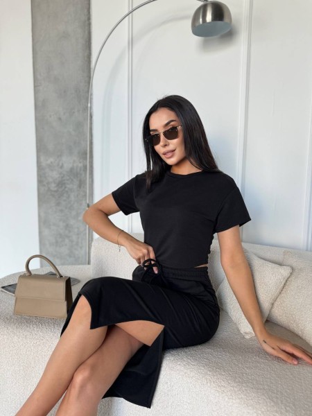 Жіночий повсякденний костюм (футболка+спiдниця) чорного кольору 32676