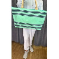 Жіноча містка сумка на плече зеленого кольору 32746