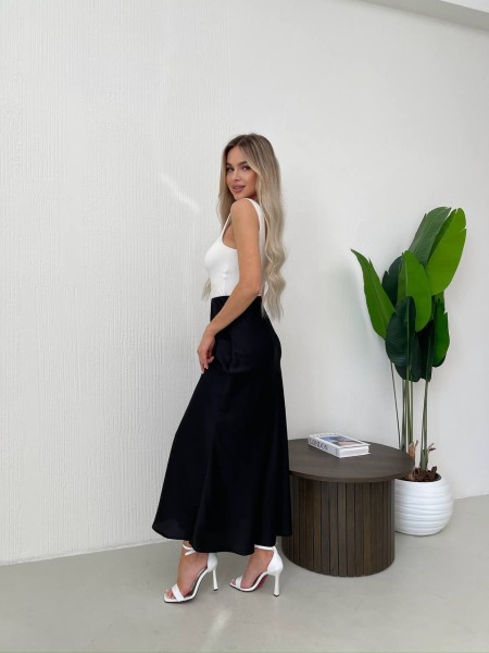 Женская длинная шелковая юбка черного цвета 32762